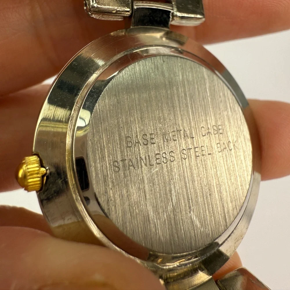 Vintage quartz dual tone watch